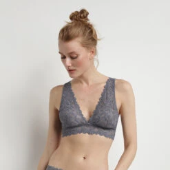 Bralette Sans Armatures En Dentelle Fleurie Bleu Chardon Daily Glam